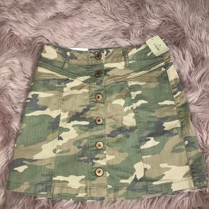 military print mini skirt with buttons